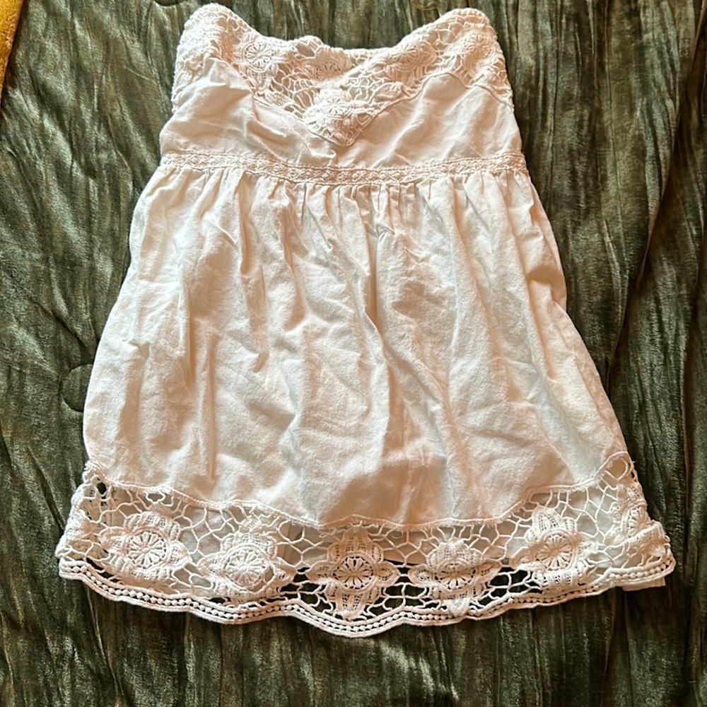 strapless top